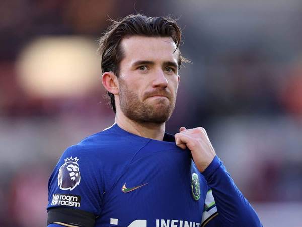 Chuyển nhượng 1/8: Enzo Maresca gợi ý Ben Chilwell có thể đến MU