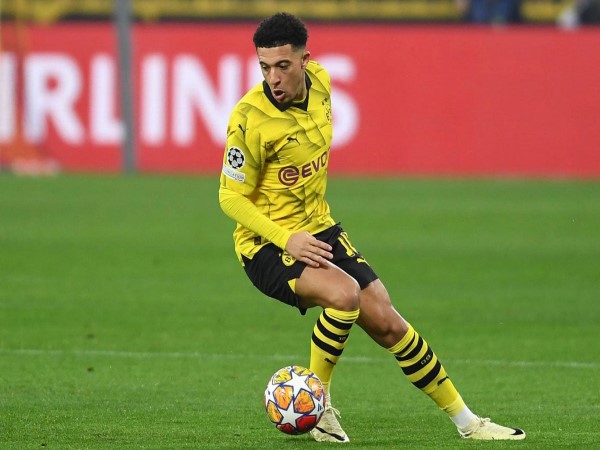 Manchester United sẵn sàng bán đứt, Dortmund cân đo lợi ích