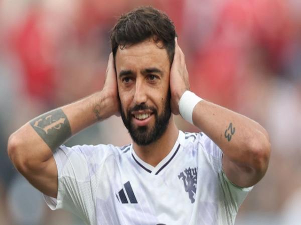 Tin chuyển nhượng: Bruno Fernandes từ chối Al Nassr