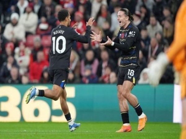 Tin NHA: Xhaka tỏa sáng giúp Sunderland cầm hòa Everton