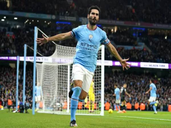 Đội trưởng Ilkay Gündogan